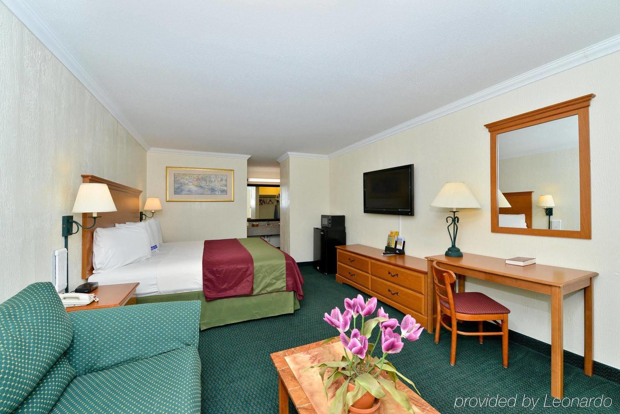 Americas Best Value Inn Columbus Exterior foto
